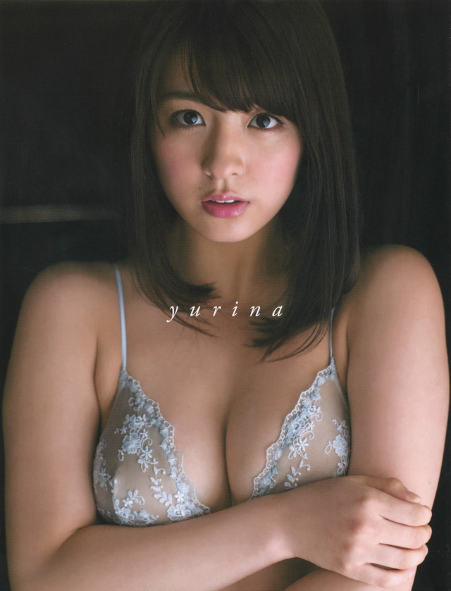 柳ゆり菜写真集「yurina」